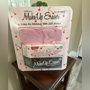 New MakeUp Eraser Set-includes Cherry and Chic Black